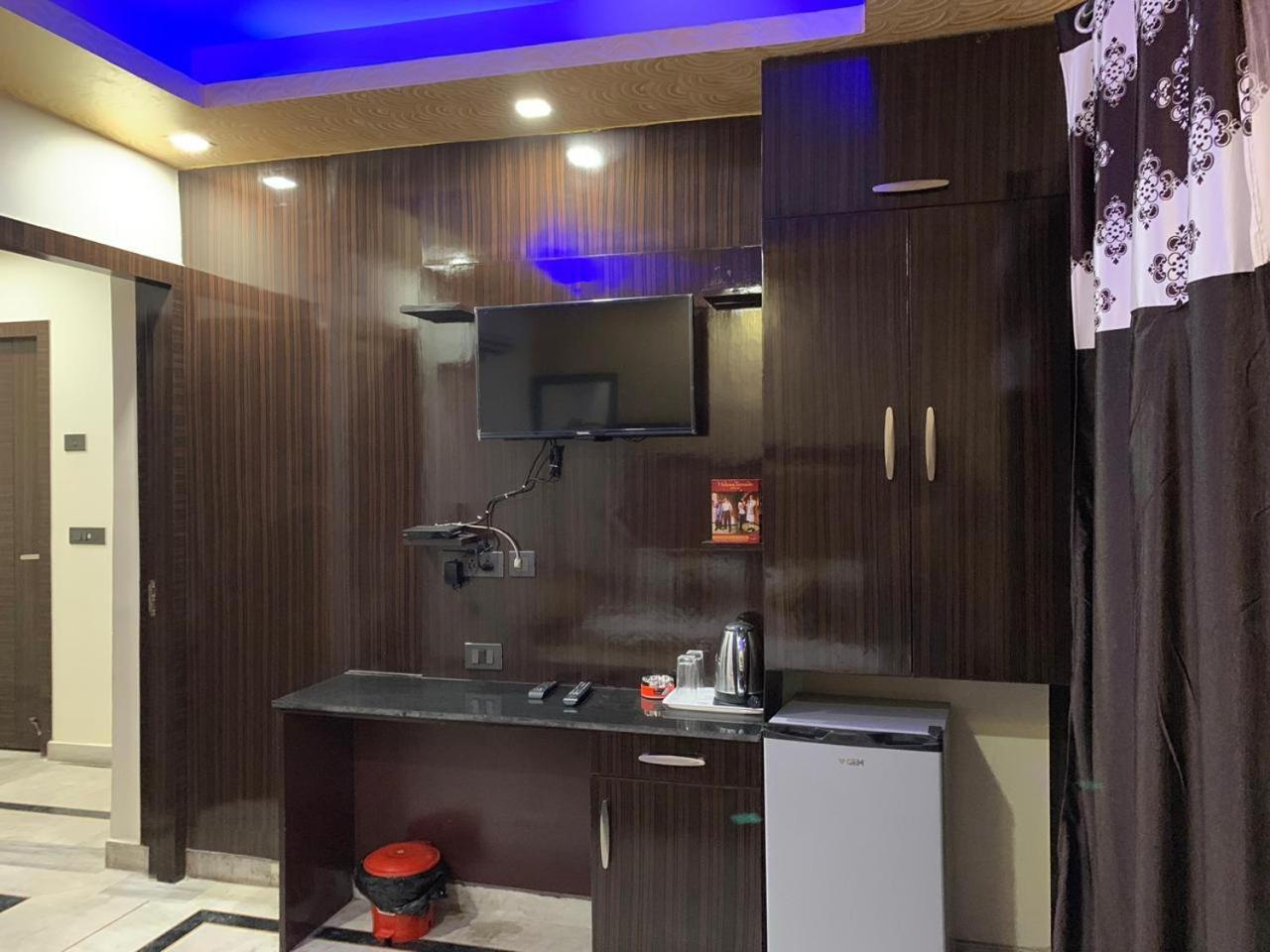 N.K. Residency Otel Yeni Delhi Dış mekan fotoğraf